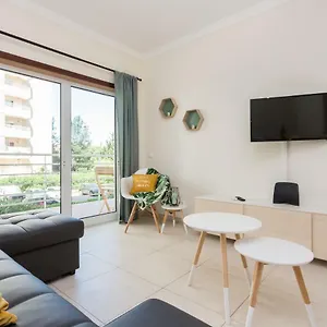Kali - With Pool Apartamento